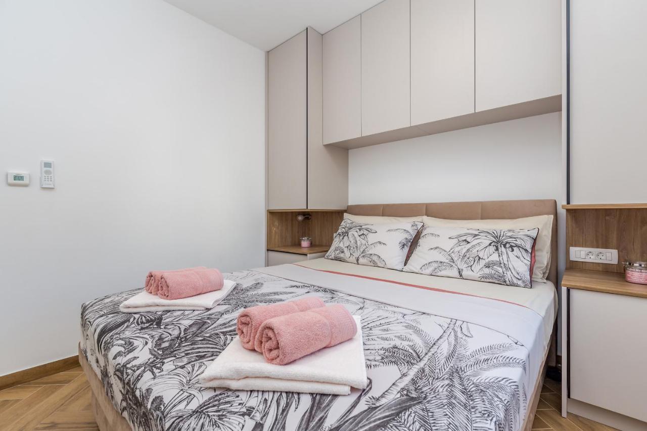 Holiday House Villa Andro Пинезичи Экстерьер фото