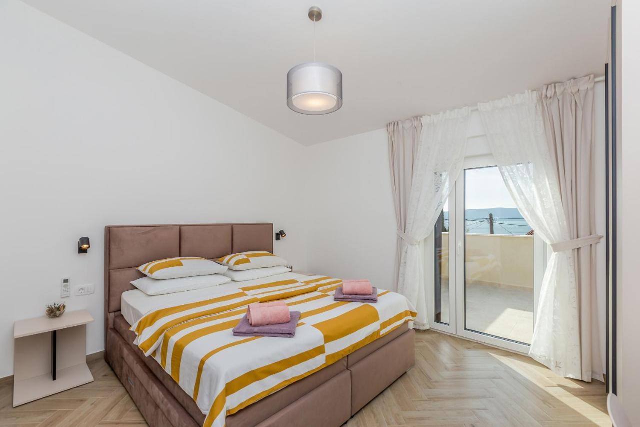 Holiday House Villa Andro Пинезичи Экстерьер фото
