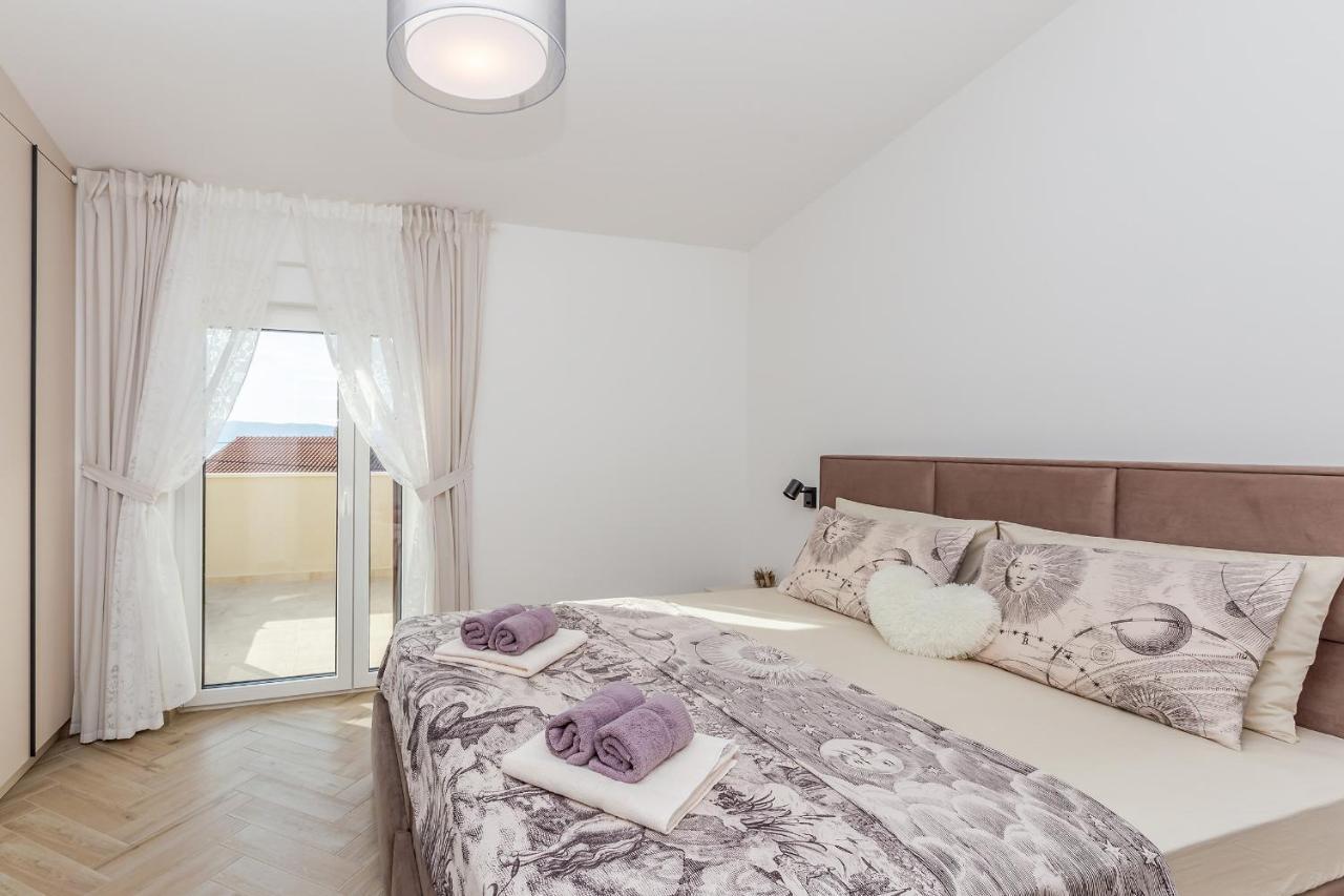 Holiday House Villa Andro Пинезичи Экстерьер фото