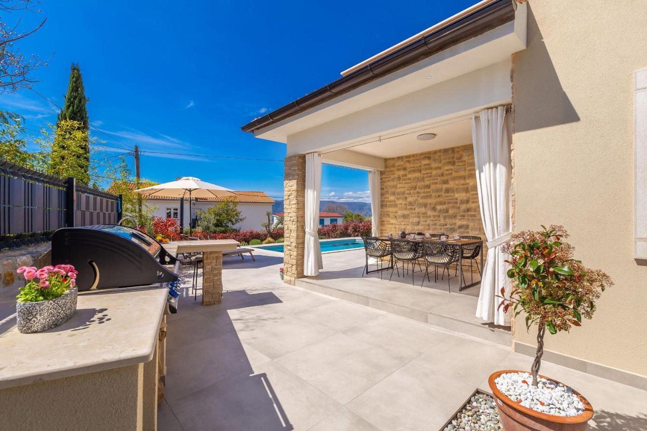 Holiday House Villa Andro Пинезичи Экстерьер фото