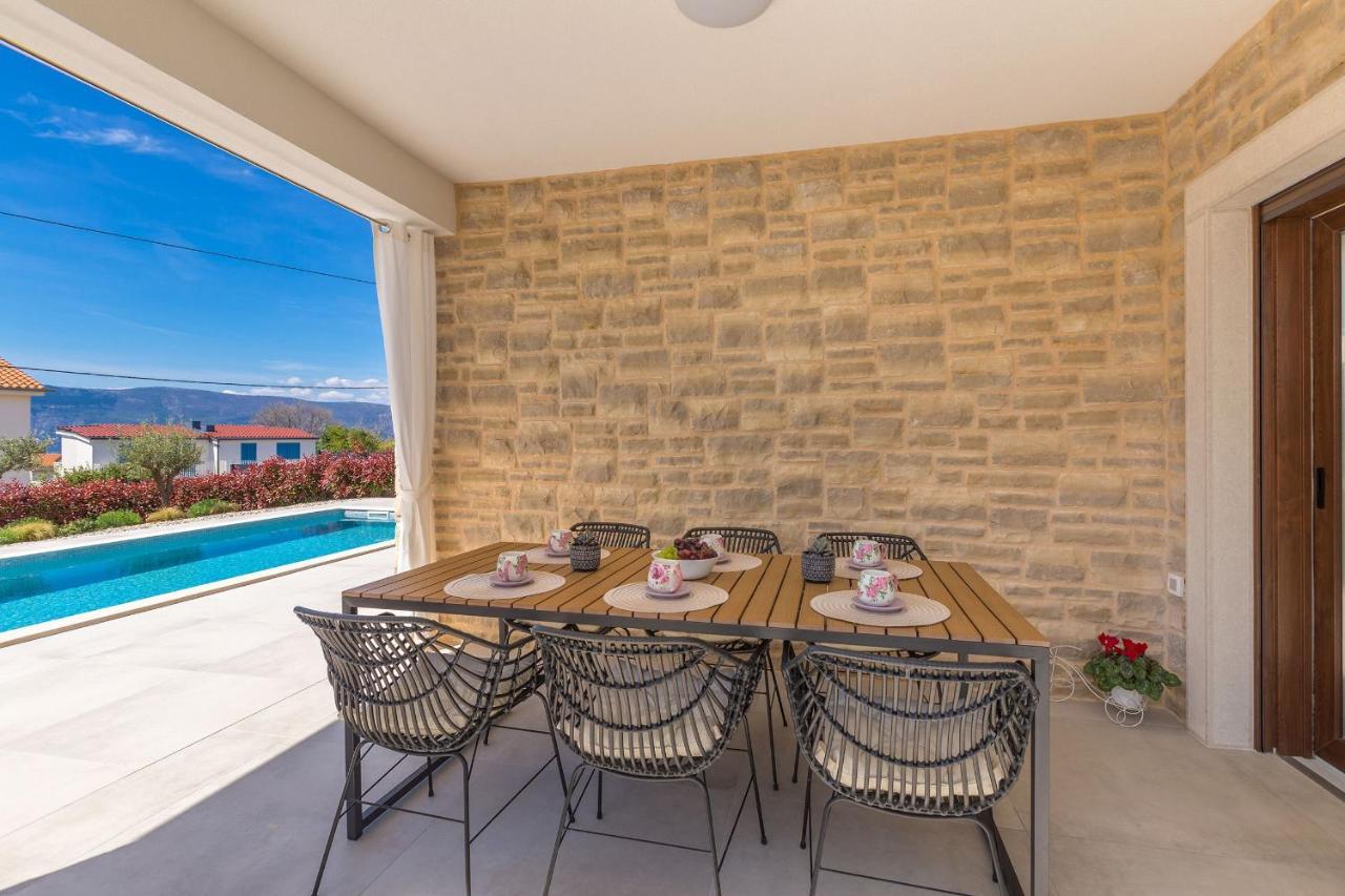 Holiday House Villa Andro Пинезичи Экстерьер фото