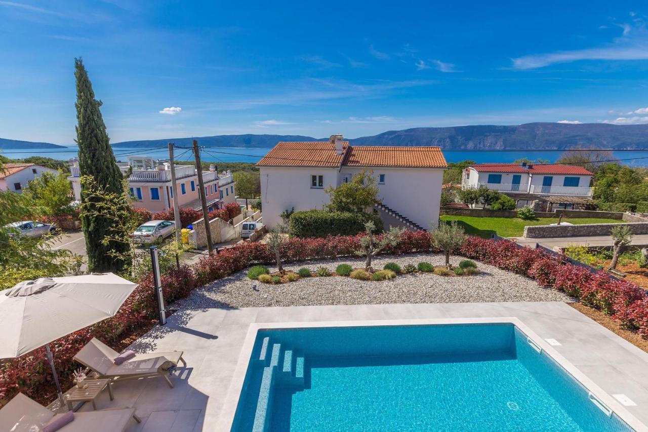 Holiday House Villa Andro Пинезичи Экстерьер фото